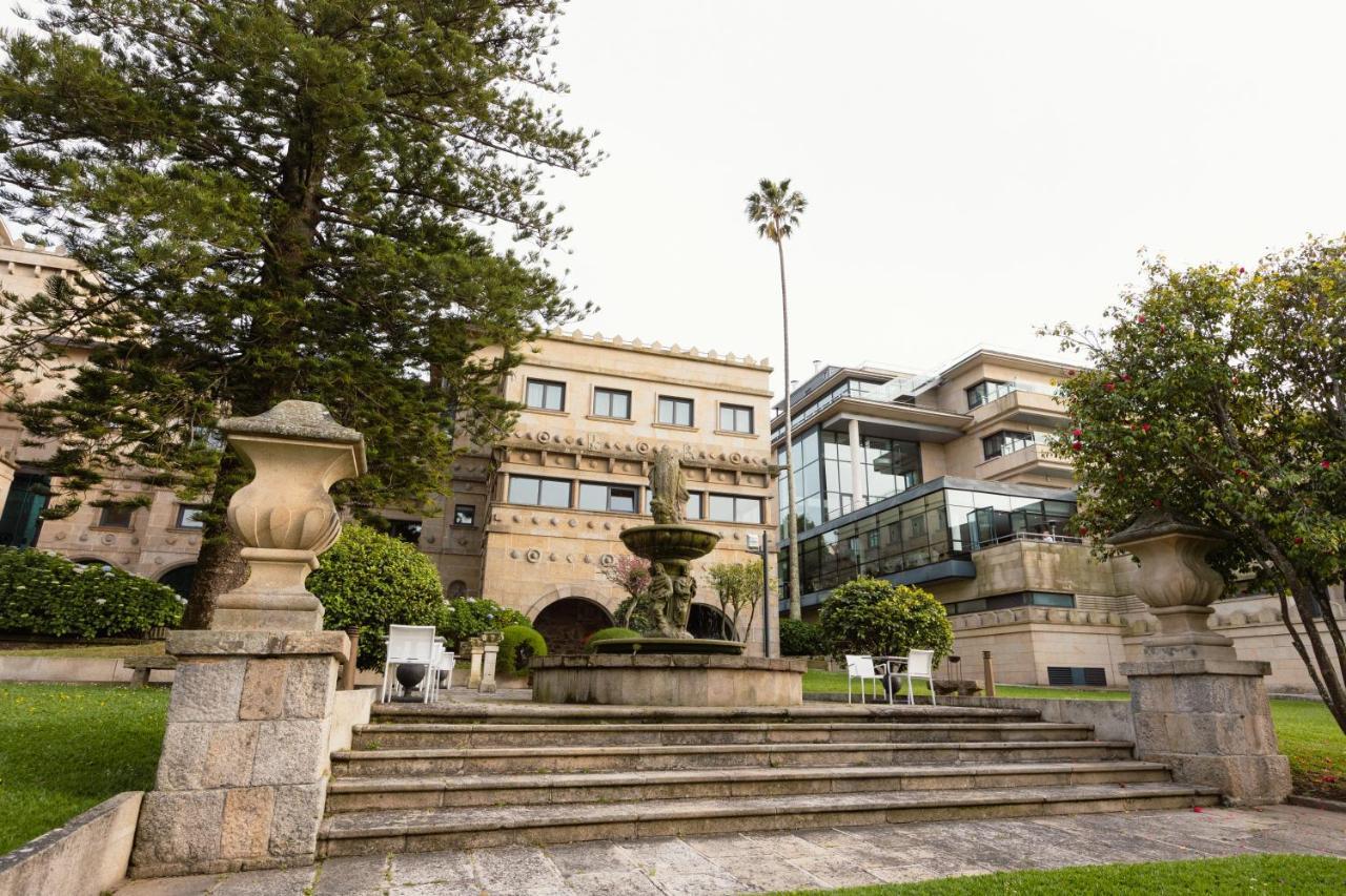 Pazo Los Escudos Hotel Spa & Resort Vigo Ngoại thất bức ảnh The University of Navarra