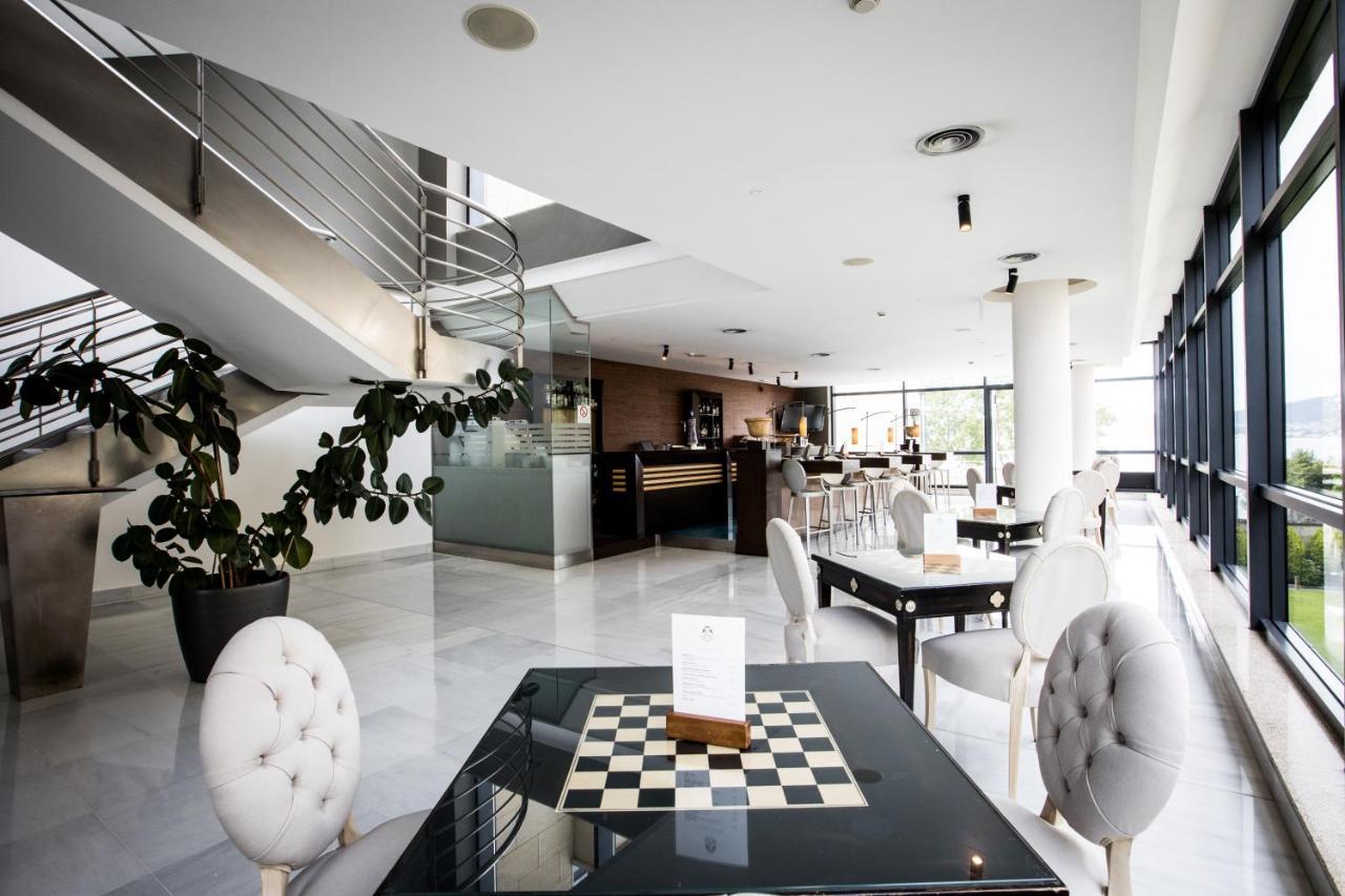 Pazo Los Escudos Hotel Spa & Resort Vigo Ngoại thất bức ảnh Interior of the hotel
