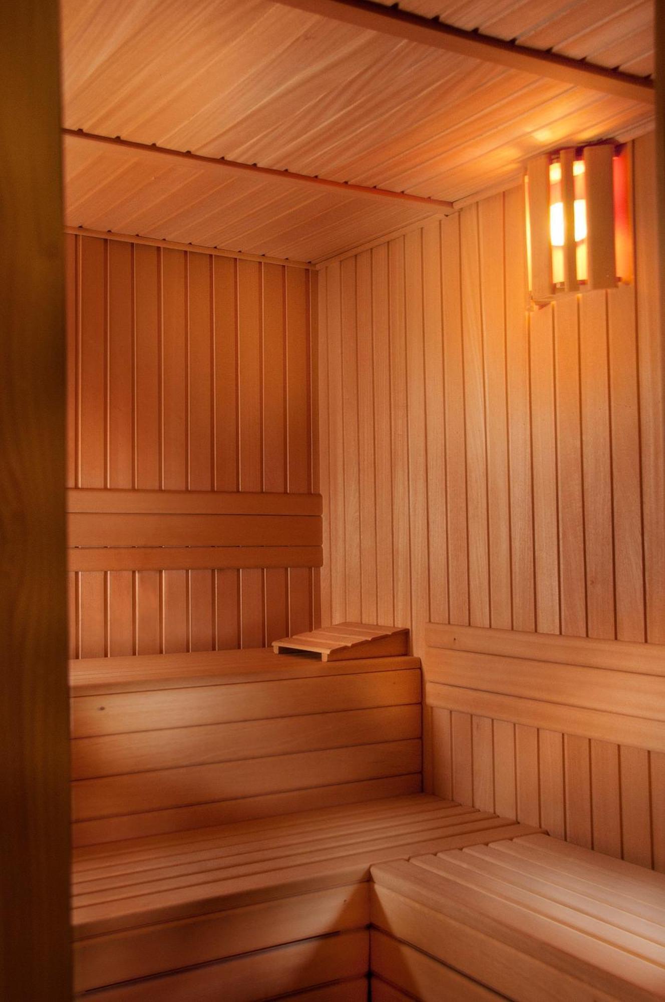 Pazo Los Escudos Hotel Spa & Resort Vigo Ngoại thất bức ảnh A traditional Finnish sauna